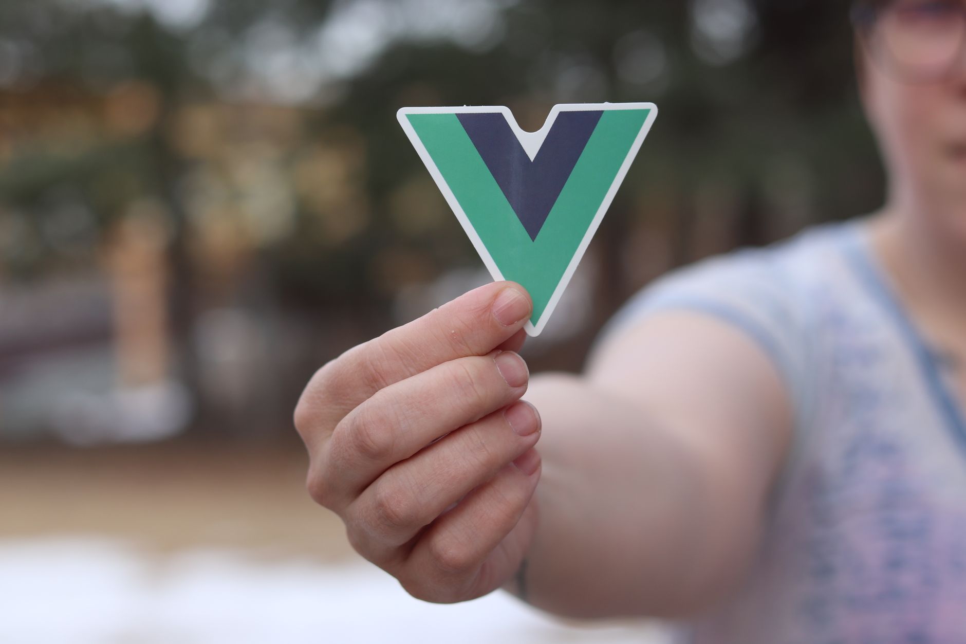 Vポイントとは?貯め方を学ぶ前に基本と仕組みを整理する